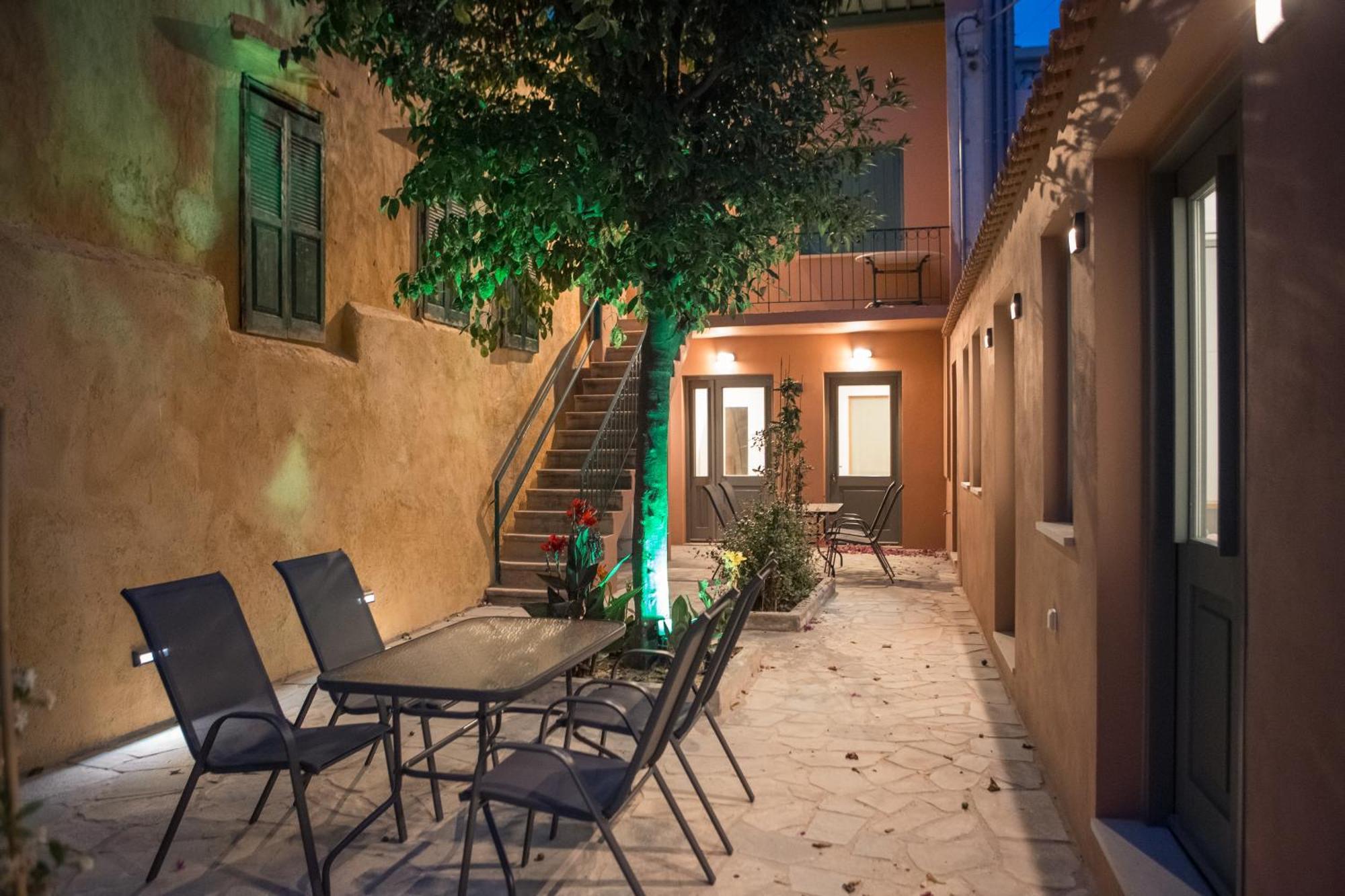 Lindas Convent Garden Home 1 Chania  Bagian luar foto